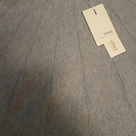 SOLD Fabulous Mini Circle Skirt - Picture 3 of 8